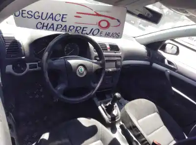 Veículo de Sucata skoda octavia berlina (1z3) active do ano 2007 alimentado bxe