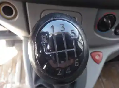 Здавання транспортного засобу renault trafic combi (ab 4.01) passenger privilege року 2005 потужний f9qu7