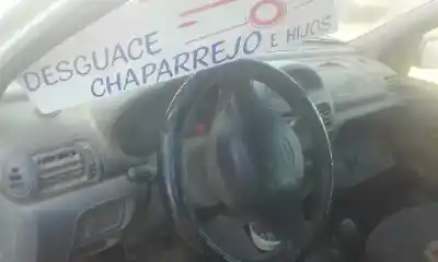 Здавання транспортного засобу renault   року 2001 потужний f9qh7