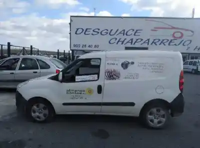 Veículo de Sucata fiat doblo cargo basis kombi do ano 2011 alimentado 198a3000