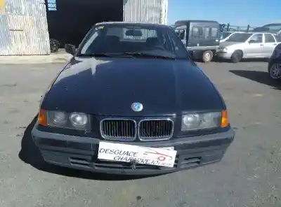 Sloopvoertuig BMW SERIE 3 BERLINA (E36) 318i van het jaar 1993 aangedreven 184E1