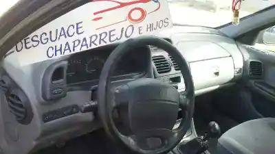 Veículo de Sucata renault laguna (b56) 1.9 dti do ano 1999 alimentado f9q f7