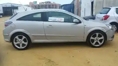 Veicolo di demolizione opel astra gtc enjoy dell'anno 2006 alimentato z14xep