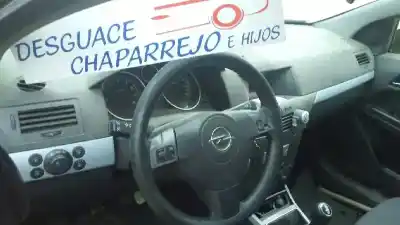 Veicolo di demolizione opel astra gtc enjoy dell'anno 2006 alimentato z14xep