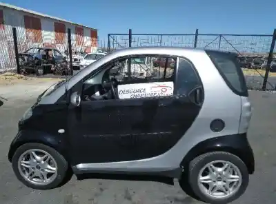 Sloopvoertuig smart cabrio passion van het jaar 2001 aangedreven g 13