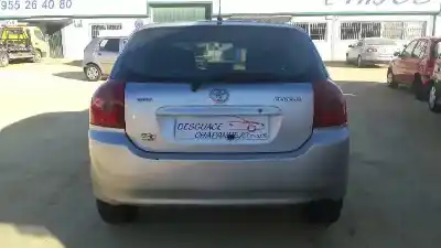 Veículo de Sucata toyota corolla (e12) 2.0 d-4d linea sol berlina do ano 2002 alimentado 1cdftv