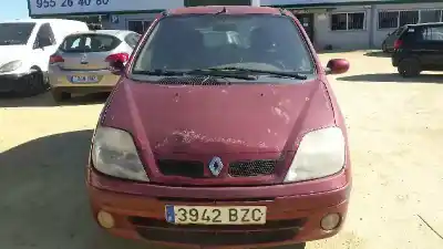 Veicolo di demolizione RENAULT SCENIC I (JA..) 1.6 16V (JA0B. JA04. JA11) dell'anno 2002 alimentato 