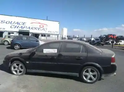 Verschrottungsfahrzeug opel vectra c berlina gts des jahres 2004 angetrieben 