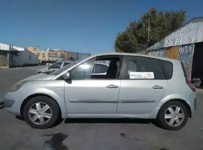 Veicolo di demolizione renault scenic ii authentique dell'anno 2004 alimentato f9q d8