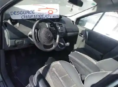 Veicolo di demolizione renault scenic ii authentique dell'anno 2004 alimentato f9q d8