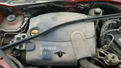 Здавання транспортного засобу renault   року 2004 потужний 