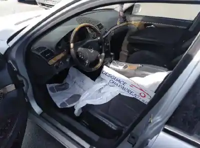 Veicolo di demolizione mercedes-benz clase e (w211) berlina * dell'anno 2004 alimentato 