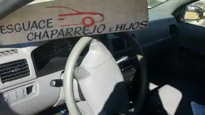 Véhicule à la ferraille kia rio ranchera de l'année 2002 alimenté a3d