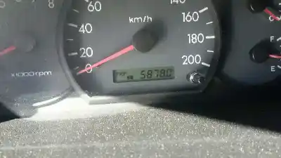 Véhicule à la ferraille kia rio ranchera de l'année 2002 alimenté a3d