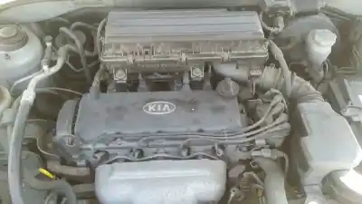 Véhicule à la ferraille kia rio ranchera de l'année 2002 alimenté a3d