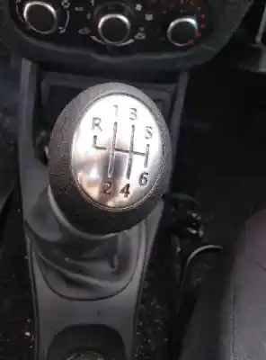 Veículo de Sucata dacia duster laureate 4x2 do ano 2017 alimentado k9k e6