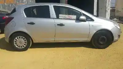 Здавання транспортного засобу opel corsa d cosmo року 2009 потужний z12xep