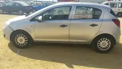 Здавання транспортного засобу opel corsa d cosmo року 2009 потужний z12xep