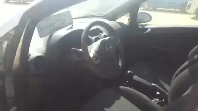 Здавання транспортного засобу opel corsa d cosmo року 2009 потужний z12xep