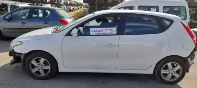 Véhicule à la ferraille hyundai i30 classic de l'année 2012 alimenté d4fb