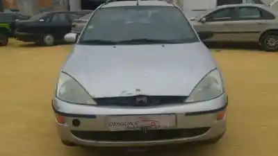 Veicolo di demolizione FORD FOCUS TURNIER (CAK) Ambiente dell'anno 2000 alimentato C9DC