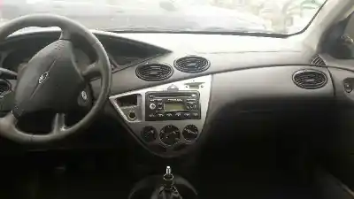Vehicul casat ford focus turnier (cak) ambiente al anului 2000 alimentat c9dc