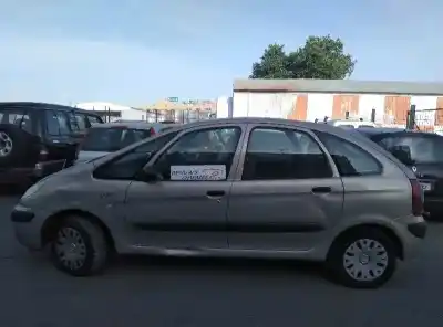 Scrapping Vehicle citroen xsara picasso 2.0 hdi x of the year 2004 powered d-rhy