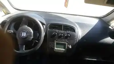 Veículo de Sucata seat altea (5p1) arena do ano 2004 alimentado bjb