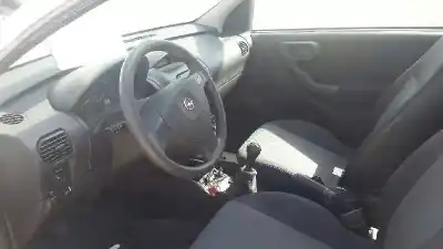 Здавання транспортного засобу opel corsa c cosmo року 2004 потужний z10xep