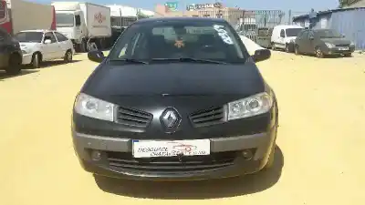 Véhicule à la ferraille renault megane ii berlina 5p confort dynamique de l'année 2007 alimenté 