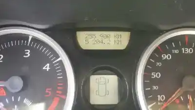 Véhicule à la ferraille renault megane ii berlina 5p confort dynamique de l'année 2007 alimenté 