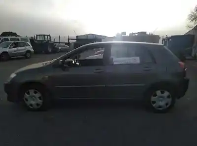 Veículo de Sucata toyota corolla (e12) 1.4 16v cat do ano 2004 alimentado 4zzfe