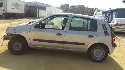 Утилизация автомобиля renault                                            clio ii fase ii (b/cb0)                                                                                                                                                                                                                                    authentique года 2003 питание k9k a7