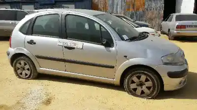 Veículo de Sucata citroen c3 1.4 16v do ano 2003 alimentado 