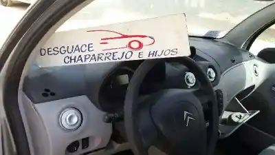 Veículo de Sucata citroen c3 1.4 16v do ano 2003 alimentado 