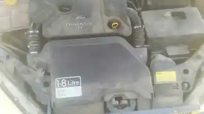 Veicolo di demolizione ford focus turnier (cak) ghia dell'anno 2004 alimentato f9da