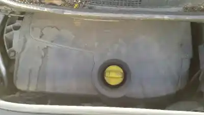 Scrapping Vehicle renault scenic ii authentique of the year 2003 powered f9q d8