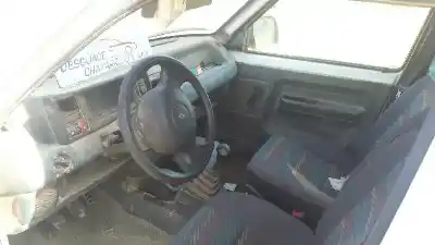 Sloopvoertuig renault express 1.9d (g40) van het jaar 1999 aangedreven f8q