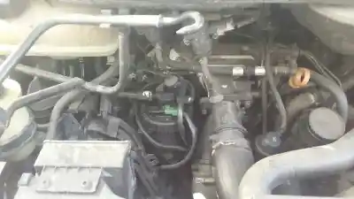 Sloopvoertuig peugeot 807 st universal mediterranea van het jaar 2004 aangedreven rht