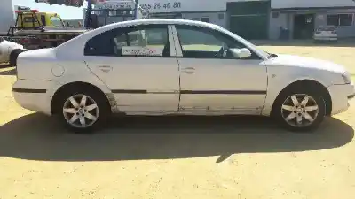 Veículo de Sucata skoda superb (3u4) classic do ano 2005 alimentado awx