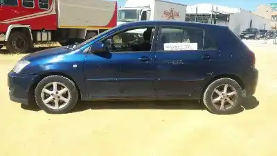 Veículo de Sucata toyota corolla (e12) 2.0 d-4d linea luna berlina do ano 2004 alimentado 1cdftv