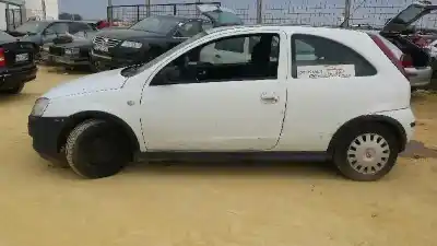 Scrapping Vehicle opel corsa c blue line of the year 2005 powered z13dt