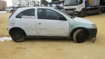 Scrapping Vehicle opel corsa c blue line of the year 2005 powered z13dt