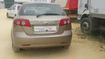 Veículo de Sucata chevrolet lacetti sx do ano 2006 alimentado 