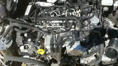 Véhicule à la ferraille seat leon st (5f8) style de l'année 2016 alimenté crl