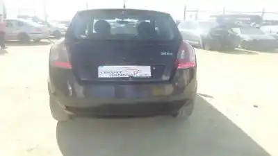 Veicolo di demolizione fiat stilo (192) 1.4 16v feel (04.2006->) dell'anno 2002 alimentato 182b6000