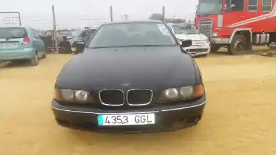 Veículo de Sucata BMW SERIE 5 TOURING (E39) 528i do ano 2003 alimentado 286S4