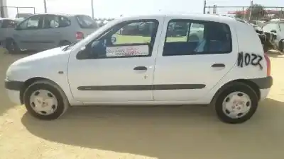 Здавання транспортного засобу renault   року 1998 потужний f8q