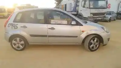 Veículo de Sucata ford fiesta (cbk) fun do ano 2006 alimentado 