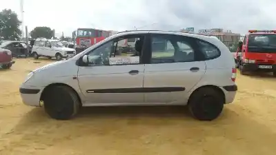 Scrapping Vehicle renault megane i scenic (ja0) 1.4 16v kaleido of the year 2001 powered k4j c7